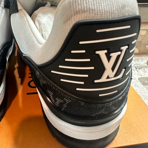 Authentic - Louis Vuitton Trainer - Noir - Picture 7 of 12